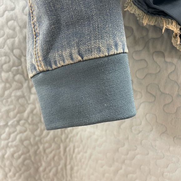 Jean jacket - Picture 2 of 15